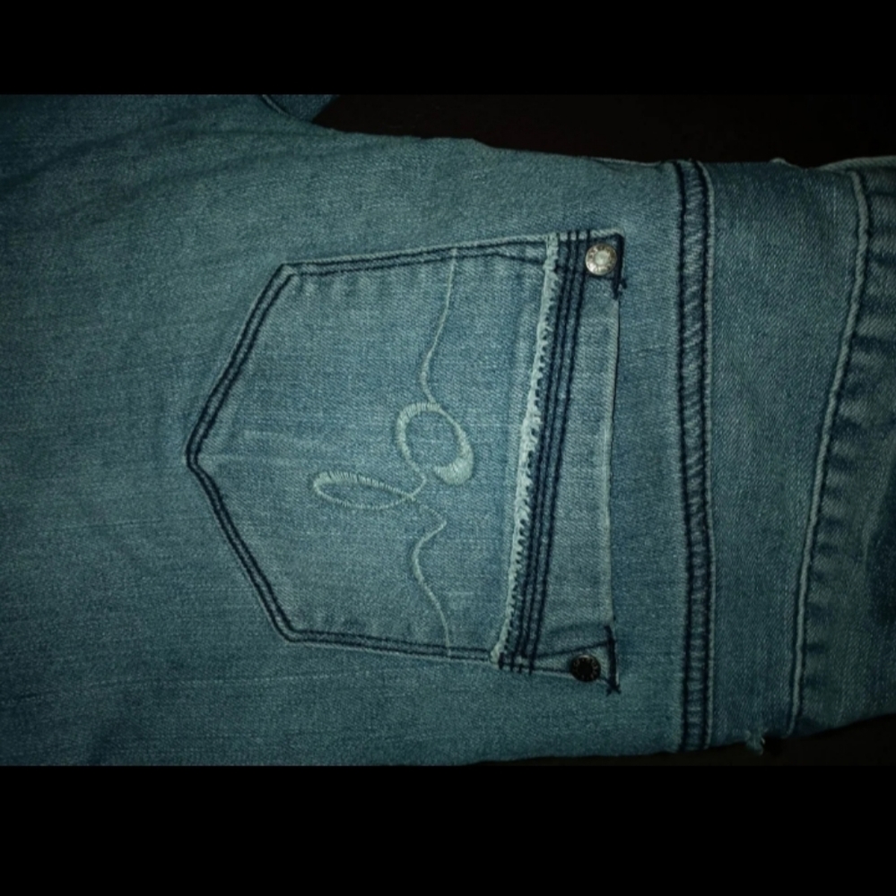 GUESS Jeans - Picture 3 of 6